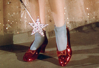 Os sapatinhos de Dorothy em O Mágico de Oz (1939)