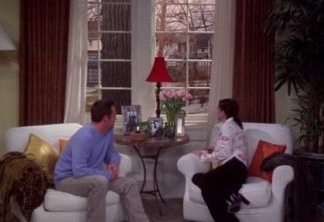 Monica e Chandler em sua casa