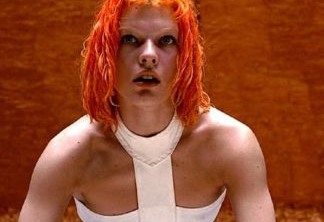 Milla Jovovich estrela O Quinto Elemento, ficção científica de 1997 que se passa no século XXIII. Drama chegou às telonas brasileiras em 23 de maio.