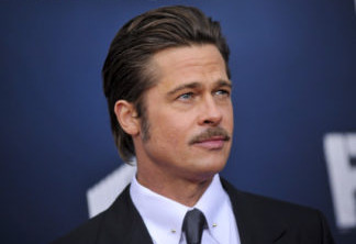Quem poderia dizer que Brad Pitt, que continua arrebatando corações às vésperas de completar 54 aninhos (em 18 de dezembro)?
