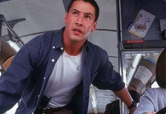 Reeves dá vida a Jack Tavern em Velocidade Máxima (1994), um homem que tenta impedir que um ônibus exploda em pleno movimento.
