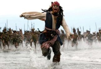 Piratas do Caribe | "Não sabiam se ele estava bêbado ou era gay", diz produtor sobre presença de Jack Sparrow