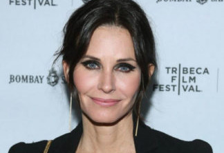 COURTENEY COX – A atriz diz que toma cuidado com Botox, depois de ter usado uma dose alta e ter comprometido alguns movimentos da face.