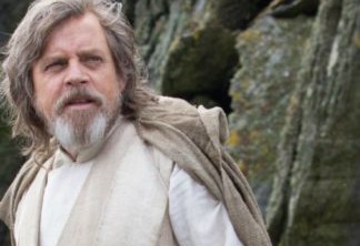 Mark Hamill como Luke Skywalker
