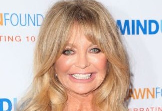 Goldie Hawn faz declaração machista e diz que mulheres devem perdoar os homens
