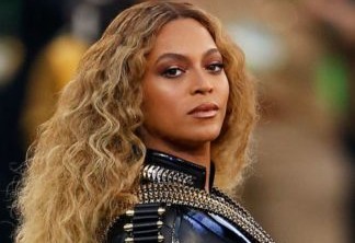 Beyoncé | Jennifer Armour processou a cantora pela música “Baby Boy”, ela afirma que a melodia e a letra são plágio de sua música “Got a Little Bit of Love for You”.