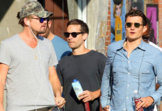 Leonardo DiCaprio, Orlando Bloom e Tobey Maguire fazem o encontro dos solteiros em Nova York