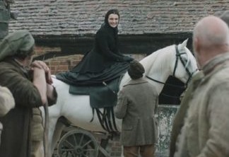 Eu Te Matarei, Querida! | Rachel Weisz monta cavalo de Game of Thrones, mas o animal só sabia "morrer"
