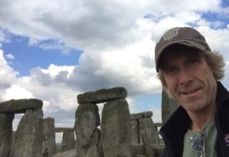 Diretor Michael Bay filma em Stonehenge