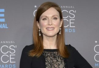 Actress Julianne Moore, from the film "Still Alice," arrives at the 20th Annual Critics' Choice Movie Awards in Los Angeles, California January 15, 2015.   REUTERS/Kevork Djansezian (UNITED STATES  - Tags: ENTERTAINMENT)    (CRITICSCHOICE-ARRIVALS)