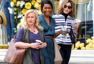 NEW YORK, NY - JUNE 19:  Patricia Arquette, Angela Bassett and Felicity Huffman are seen filming new movie 'Otherhood' in SoHo on June 19, 2018 in New York, New York.  (Photo by Alessio Botticelli/GC Images)