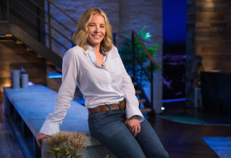 tims selects -- 5/4/16 2:53:11 PM -- Culver City, CA  -- Chelsea Handler prepares to debut Netflix's first-ever talk show, 'Chelsea.'  Handler is photographed on the set of her new show at Sony Pictures Studios in Culver City, CA--    Photo by Dan MacMedan, USA TODAY contract photographer ORG XMIT:  DM 134860 Chelsea Handler 05/04 [Via MerlinFTP Drop]