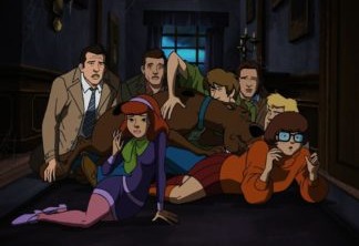 Supernatural | Castiel é um garçom com plano que dá errado em cena deletada de Scoobynatural