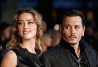 Johnny Depp acusa a ex, Amber Heard, de ter defecado em sua cama