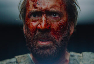 Mandy | Cenas de ação do filme ajudaram Nicolas Cage com seu tornozelo quebrado