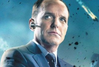 Capitã Marvel | Jovem e com cabelo, versão dos anos 90 do Agente Coulson é vista no trailer