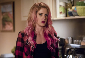 Arrow | Showrunner promete um lado completamente diferente de Felicity na 7ª temporada