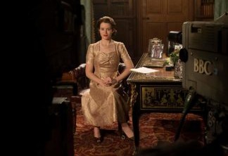 Emmy 2018 | Claire Foy, de The Crown, é a melhor atriz em série dramática