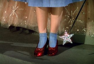 Sapatos Vermelhos de O Mágico de Oz são encontrados após 13 anos