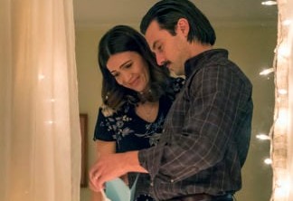 THIS IS US -- "Vegas, Baby" Episode 216 -- Pictured: (l-r) Mandy Moore as Rebecca, Milo Ventimiglia as Jack -- (Photo by: Ron Batzdorff/NBC)