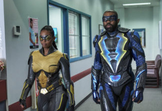 Raio Negro | Jefferson e Anissa unem forças em novas fotos da 2ª temporada