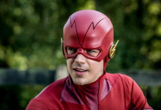 CW escalou Grant Gustin para The Flash pois queria ator "um pouco bobo"