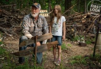 Left to right: John Lithgow as Jud and Jeté Laurence as Ellie in PET SEMATARY, from Paramount Pictures.