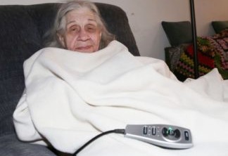 Atriz de 87 anos de Os Sopranos sofre com falta de aquecimento em apartamento no rigoroso inverno dos EUA