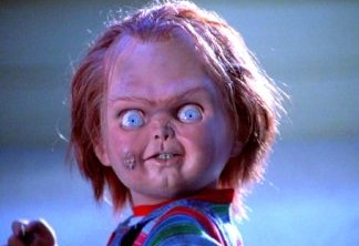 Brinquedo Assassino | Foto inédita dos bastidores mostra criança na pele do boneco Chucky