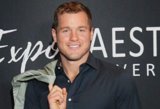 SCOTTSDALE, AZ - AUGUST 10:  Reality TV star Colton Underwood poses for photos on the red carpet during The Aesthetic Everything Beauty Expo Trade Show at The Phoenician on August 10, 2018 in Scottsdale, Arizona.  (Photo by John Medina/Getty Images)