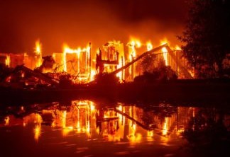 Celebridades detonam Trump após resposta inadequada ao incêndio na Califórnia