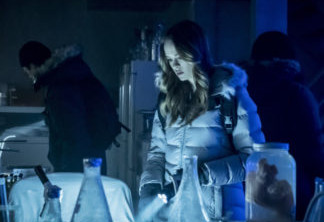 The Flash -- "The Icicle Cometh" -- Image Number: FLA506b_0013b.jpg -- Pictured (L-R): Grant Gustin as Barry Allen and Danielle Panabaker as Caitlin Snow -- Photo: Katie Yu/The CW -- ÃÂ© 2018 The CW Network, LLC. All rights reserved