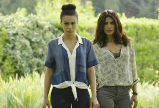 QUANTICO - "Lipstick" - The new CIA recruits begin running counter-surveillance exercises at The Farm while Alex and Ryan navigate their new relationship with each other. In the future, Ryan and Raina try to disrupt the terrorists' plan to blend in with hostages while trust becomes a deadly weapon, as not everyone is who they seem to be, on "Quantico," airing SUNDAY, OCTOBER 2 (10:00-11:00 p.m. EDT), on the ABC Television Network. (ABC/Jonathan Wenk)
PEARL THUSI, PRIYANKA CHOPRA