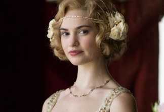 Downton Abbey | Criador da série explica a ausência de Lily James no filme