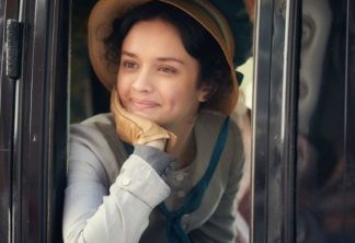 Vanity Fair | Olivia Cooke brilha em novo trailer da série da Amazon