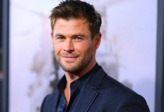 Chris Hemsworth, o 'Thor', vira garçom e entra em competição; veja