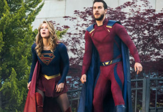 Melissa Benoist, a Supergirl, fica noiva de colega de elenco