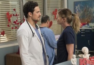 Grey's Anatomy | Ellen Pompeo relembra primeiro beijo de Meredith e DeLuca: “Fiquei doente”