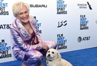 Spirit Awards | Cachorro de Glenn Close rouba a cena na premiação