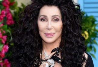 Diretor detona Cher: "Não consegue sustentar uma cena"