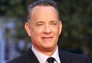 Tom Hanks faz gesto pornográfico ao vivo na TV e fãs caem na risada