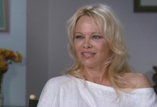 Deu ruim: Pamela Anderson e produtor de Batman se separam após 12 dias casados