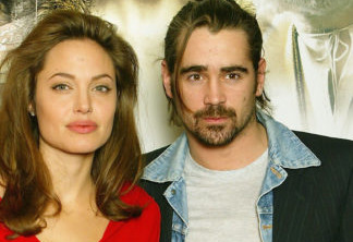 LONDON - JANUARY 5: Angelina Jolie and Colin Farrell pose for photographs at the photocall for 'Alexander' at the Dorchester Hotel on January 5, 2005 in London England. (Photo by Dave Hogan/Getty Images)
