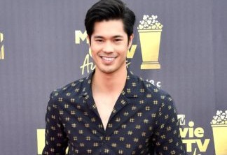SANTA MONICA, CA - JUNE 16:  Actor Ross Butler attends the 2018 MTV Movie And TV Awards at Barker Hangar on June 16, 2018 in Santa Monica, California.  (Photo by Frazer Harrison/Getty Images)