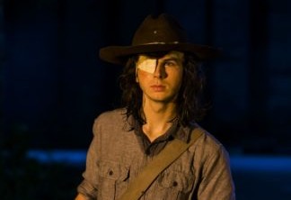 Fotos mostram como elenco mirim de The Walking Dead cresceu