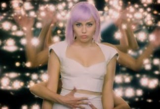 Miley Cyrus lança música de sua personagem em Black Mirror