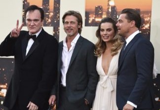 https://observatoriodocinema.uol.com.br/wp-content/uploads/2019/08/cropped-Tarantino-Brad-Pitt-Margot-Robbie-DiCaprio.jpg