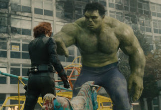 Marvel's Avengers: Age Of Ultron..L to R: Black Widow (Scarlett Johansson) and Hulk (Mark Ruffalo)..Ph: Film Frame..?Marvel 2015