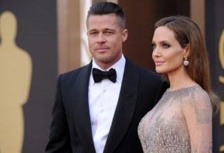 Angelina Jolie "está furiosa" por Brad Pitt ter apresentado suposta namorada aos filhos, diz site