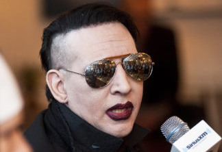 Atriz de Game of Thrones diz que Marilyn Manson perseguiu ela com um machado
